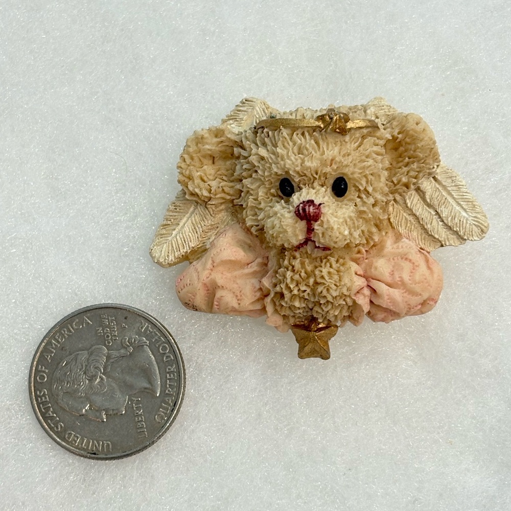 Angel Teddy Bear Resin Brooch Pin Preowned - Picture 3 of 3